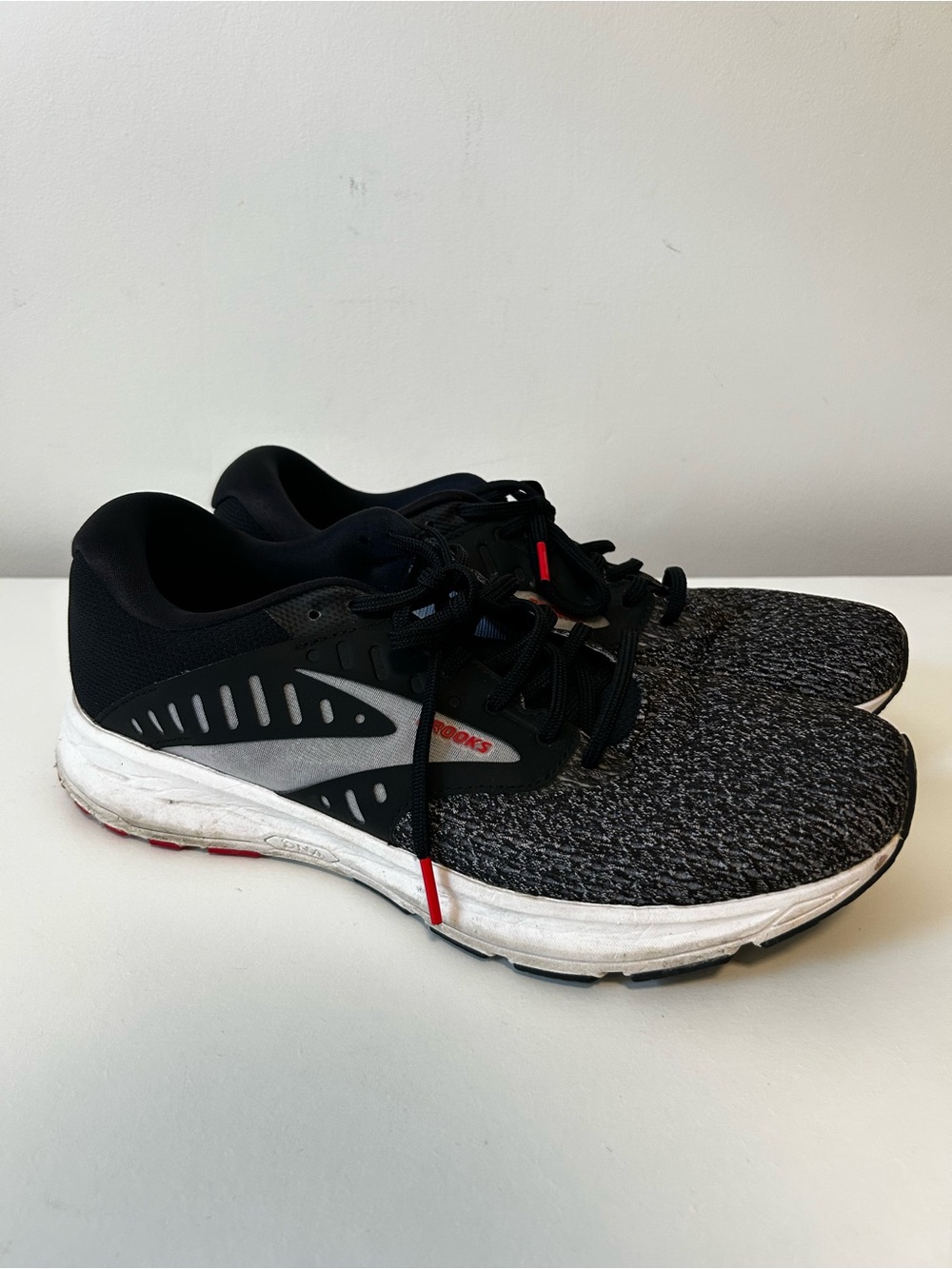 Brooks Men's Black, Gray and White Athletic Running Shoes with Red Trim